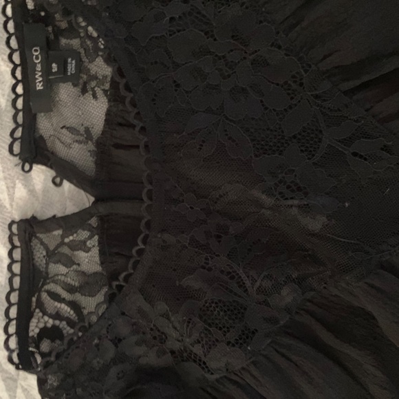 RW & Co. Sheer black Blouse with Lace - Picture 4 of 5